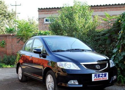 2007款 1.5L 自动豪华版拆车件客服台